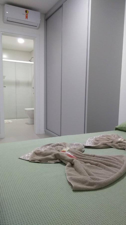 Apartamento Frente Para A Piscina A Uma Quadra Da Praia ฟลอเรียนอโปลิส ภายนอก รูปภาพ