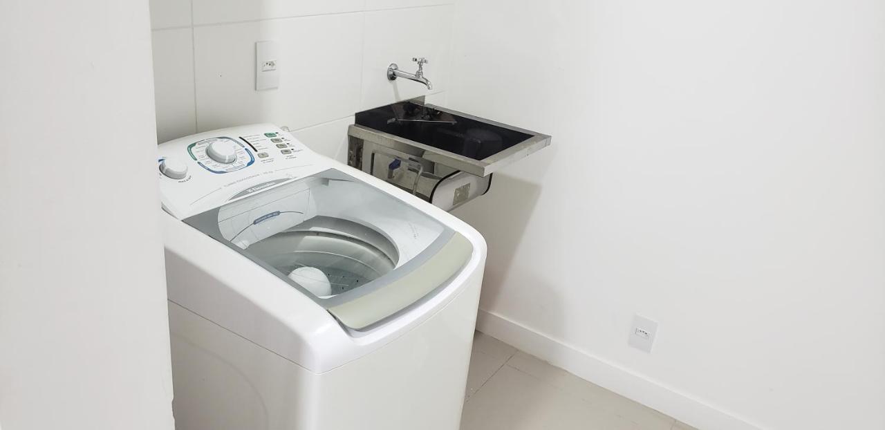 Apartamento Frente Para A Piscina A Uma Quadra Da Praia ฟลอเรียนอโปลิส ภายนอก รูปภาพ