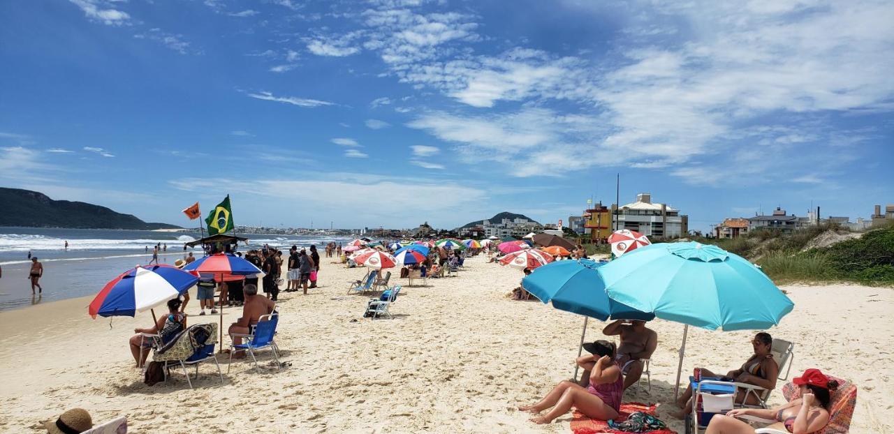Apartamento Frente Para A Piscina A Uma Quadra Da Praia ฟลอเรียนอโปลิส ภายนอก รูปภาพ