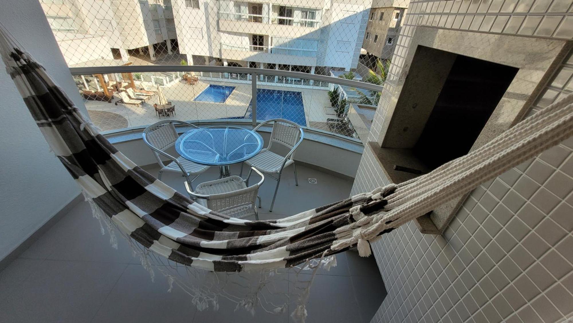 Apartamento Frente Para A Piscina A Uma Quadra Da Praia ฟลอเรียนอโปลิส ภายนอก รูปภาพ