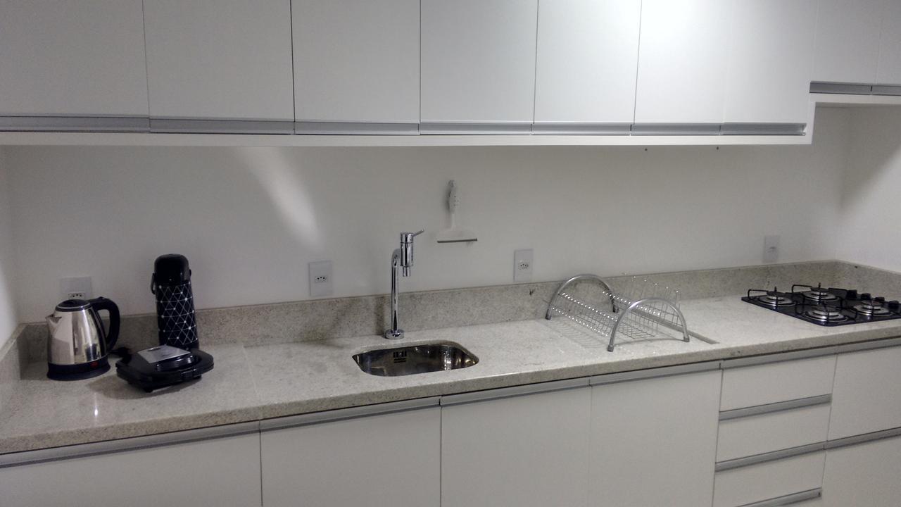 Apartamento Frente Para A Piscina A Uma Quadra Da Praia ฟลอเรียนอโปลิส ภายนอก รูปภาพ